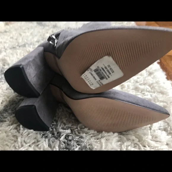 NEW Barneys New York Gray Ankle Booties Mismatched Size 5 & 6 womens Short Boots